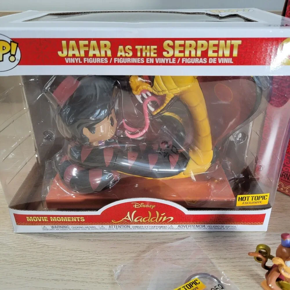 Funko Pop DISNEY'S ALADDIN Box Jafar as the Serpent 554 Hot Topic Exclusive!